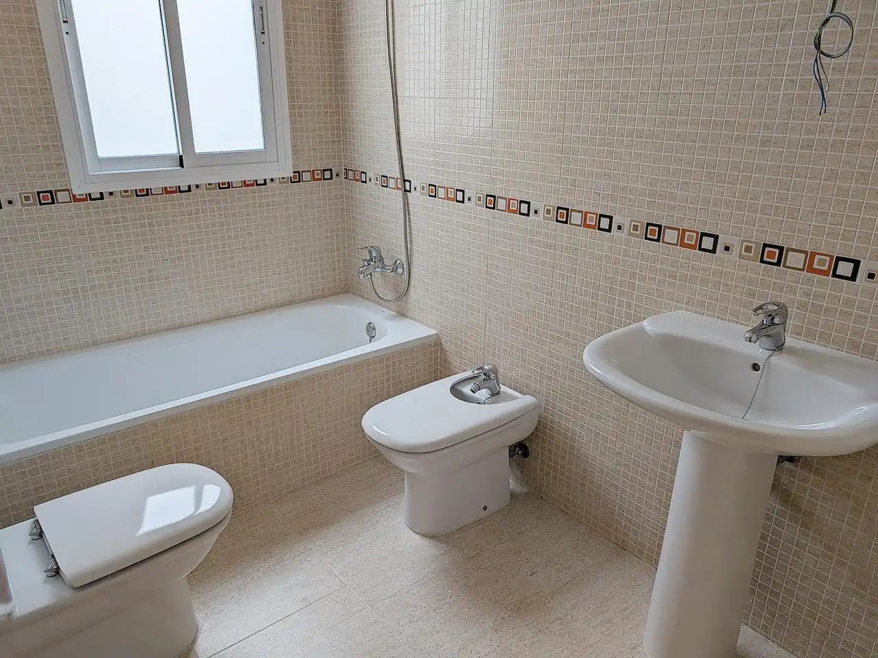 Bany de Pis en venda en Ulldecona amb Balcó