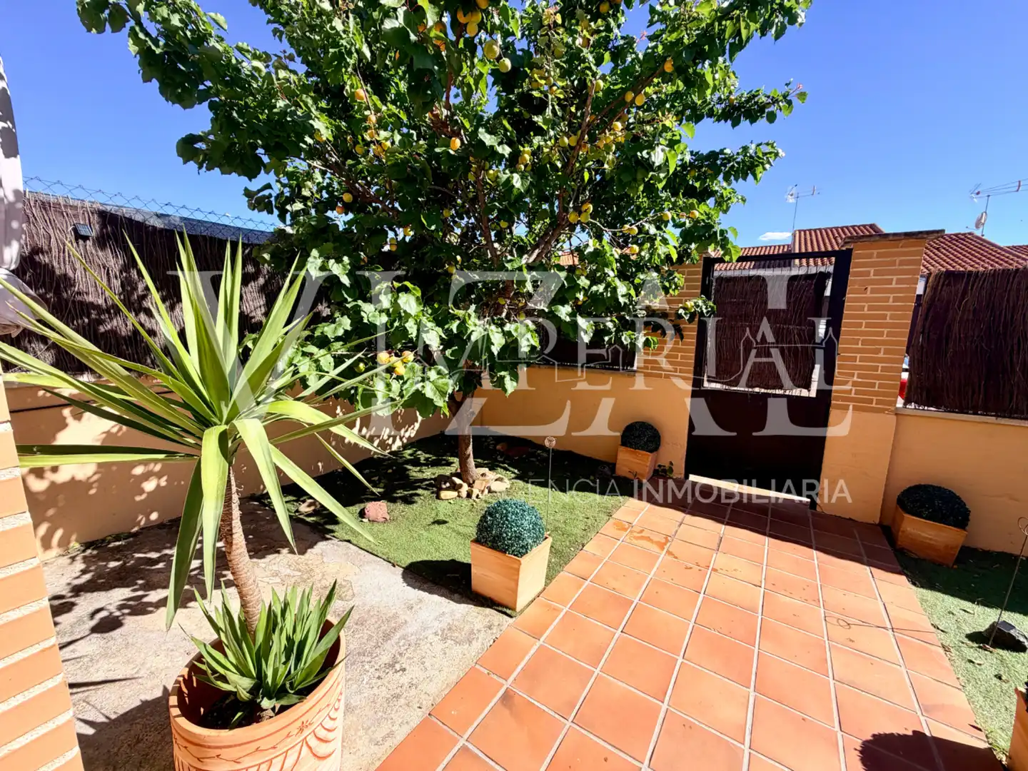 Jardín de Casa adosada en venta en Argés con Aire acondicionado, Calefacción y Amueblado