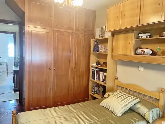 Habitación de Piso en venta en Torrelavega  con Calefacción y Trastero