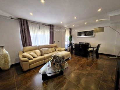 Living room of Single-family semi-detached for sale in Santa Marta de Tormes  with Air Conditioner, Terrace and Swimming Pool