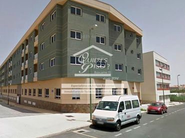 Bajo con ascensor en venta en Calle Padre Manjón