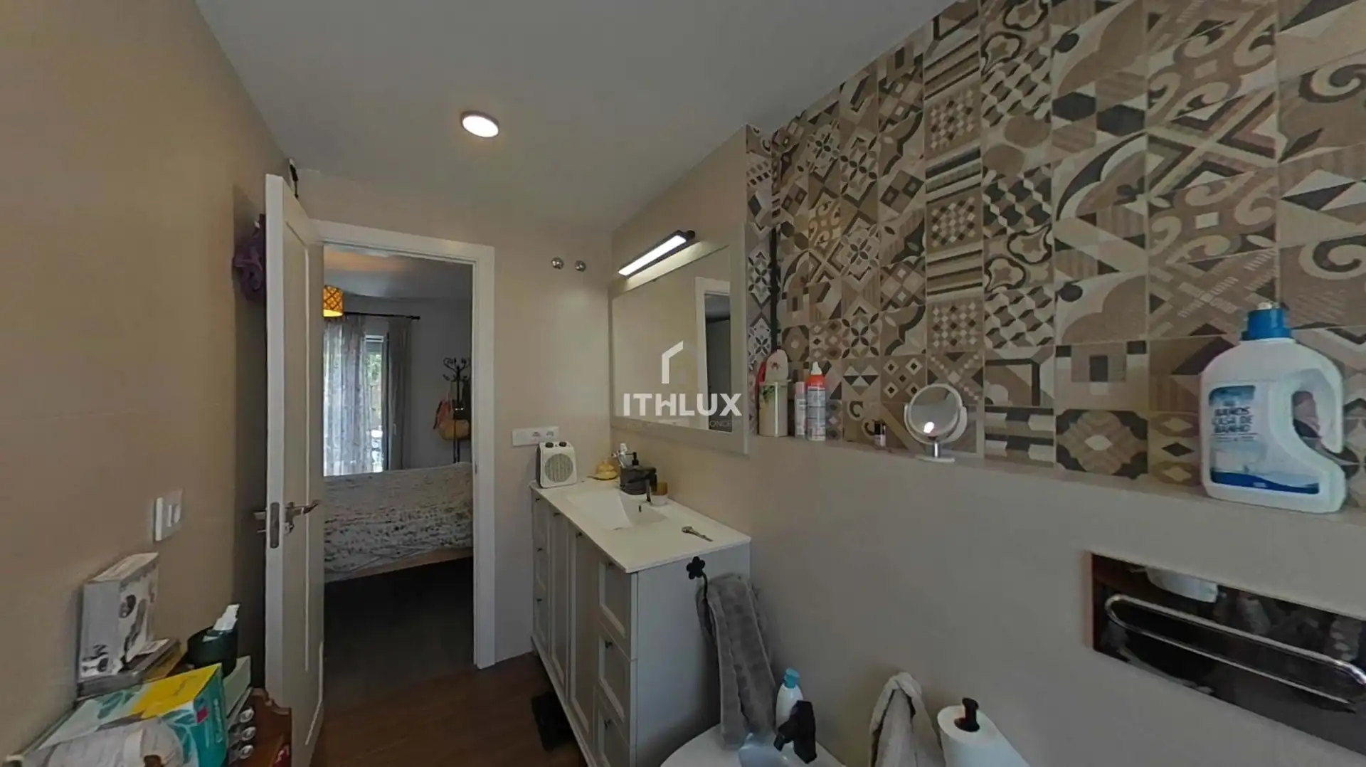 Bathroom of Detached homes for sale in Sevilla  with Air Conditioner, Terrace and Storage room