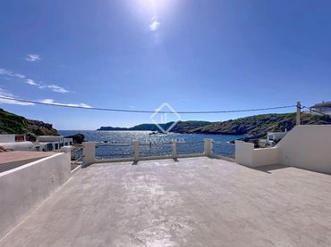 Villa con balcone in vendita a Cala Llonga - Sa Mesquida