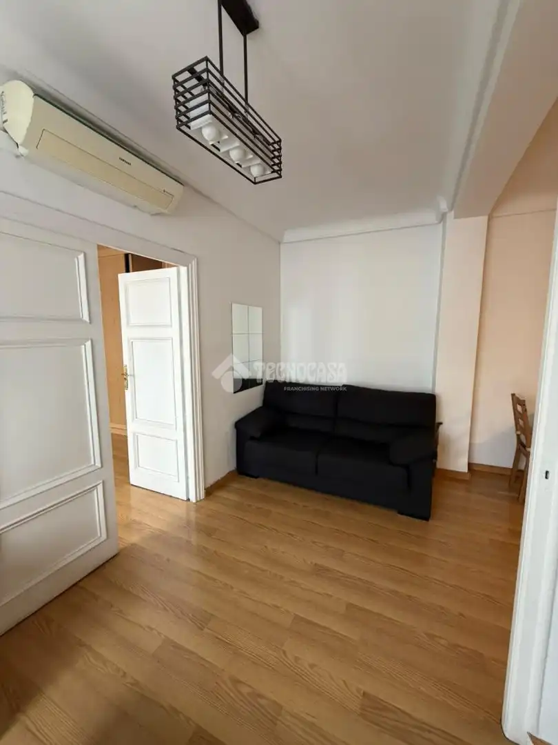Living room of Flat for rent in Madrid  with Air Conditioner and Heating