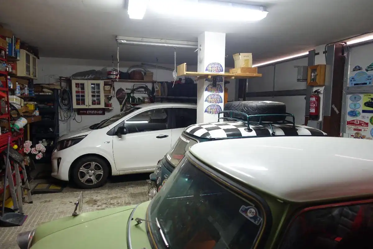 Aparcament de Casa o xalet en venda en Mungia amb Calefacció, Jardí privat i Terrassa