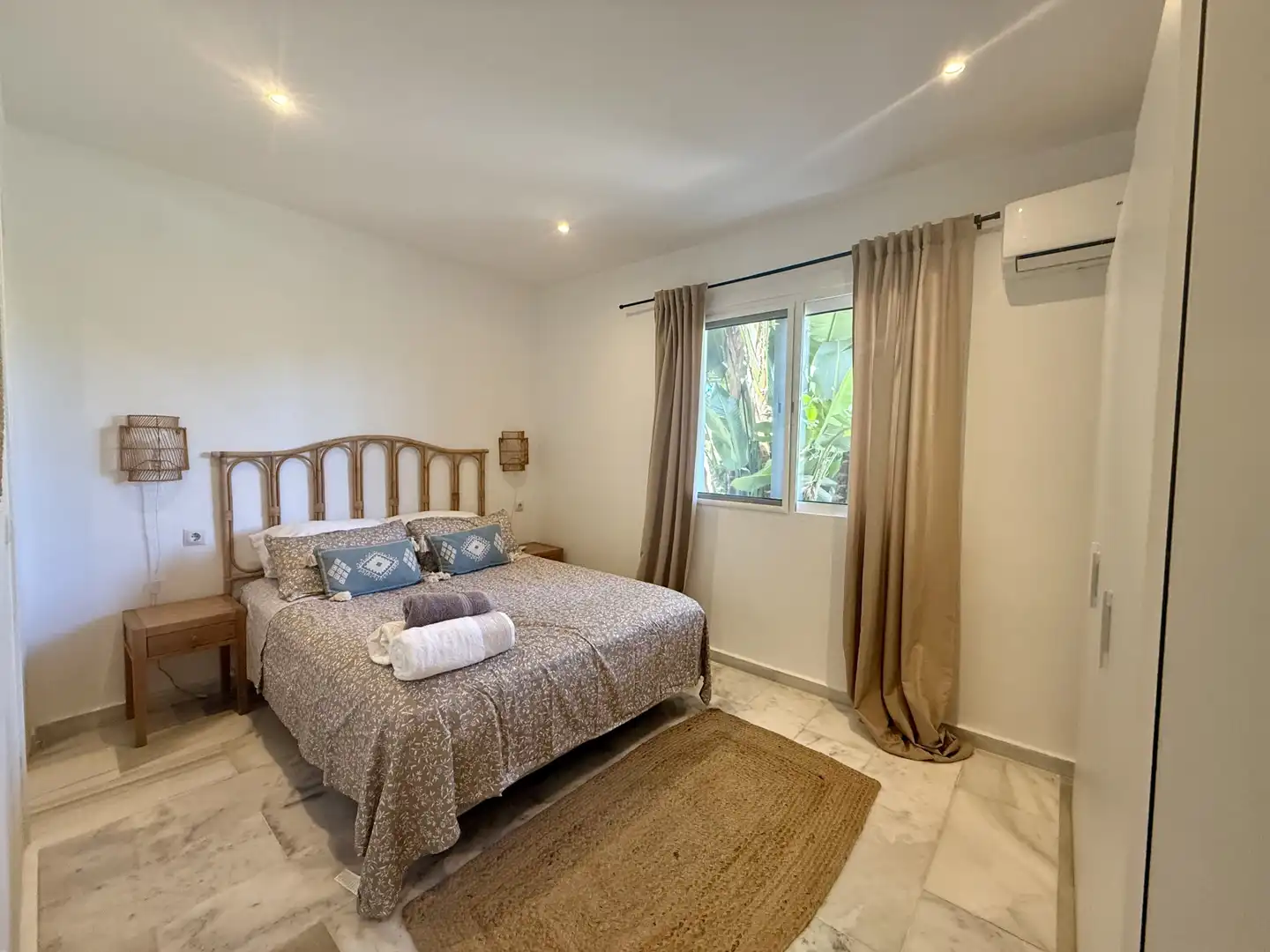 Habitación de Casa o chalet en venta en Marbella con Aire acondicionado, Jardín privado y Terraza