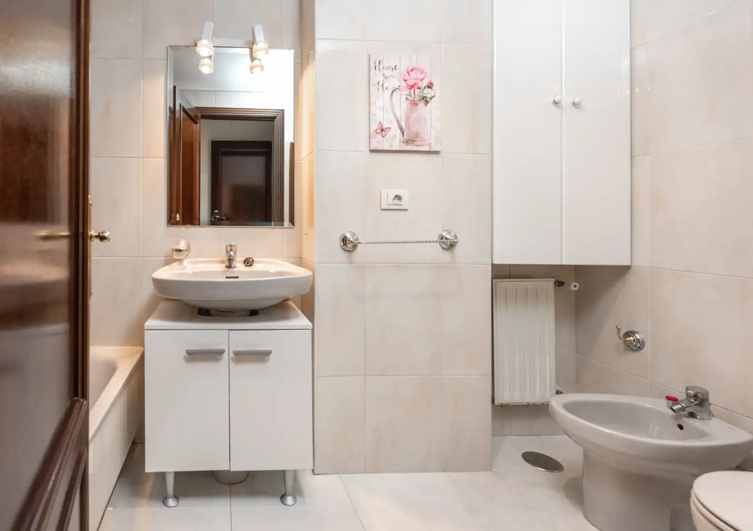 Bathroom of Flat for sale in Oviedo   with Heating and Parquet flooring