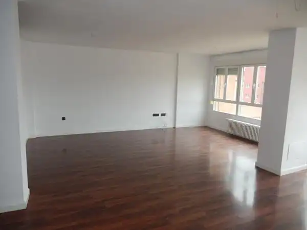 Sala d'estar de Pis en venda en  Albacete Capital amb Aire condicionat, Calefacció i Parquet