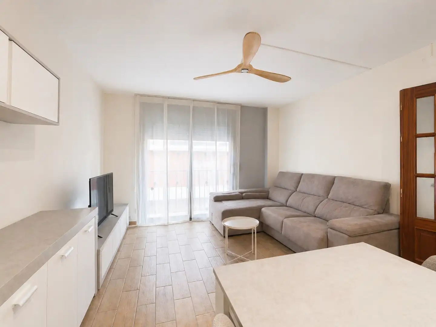 Living room of Detached homes for sale in El Vendrell  with Air Conditioner, Heating and Terrace
