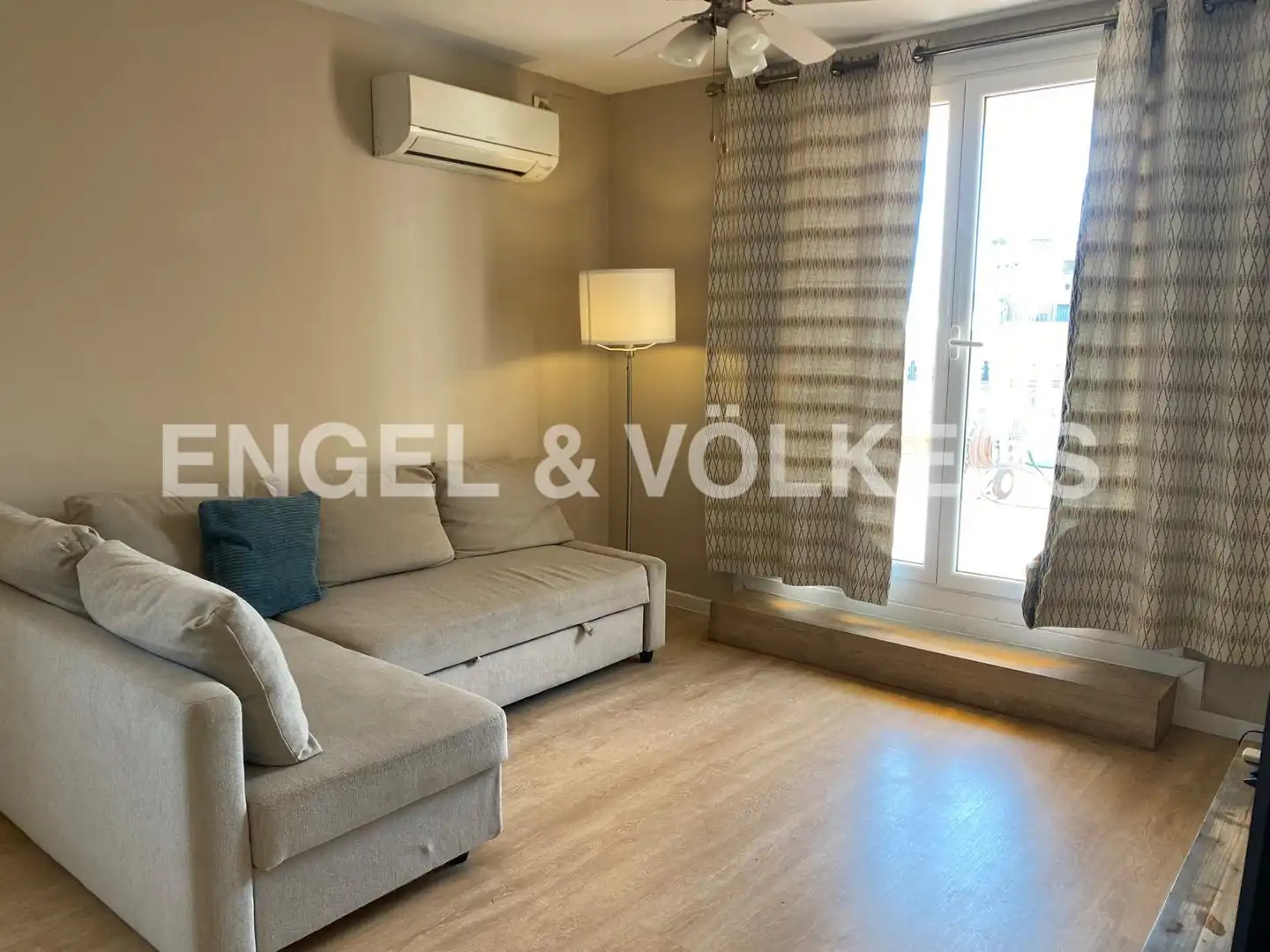 Attic for rent in L'Antiga Esquerra de l'Eixample