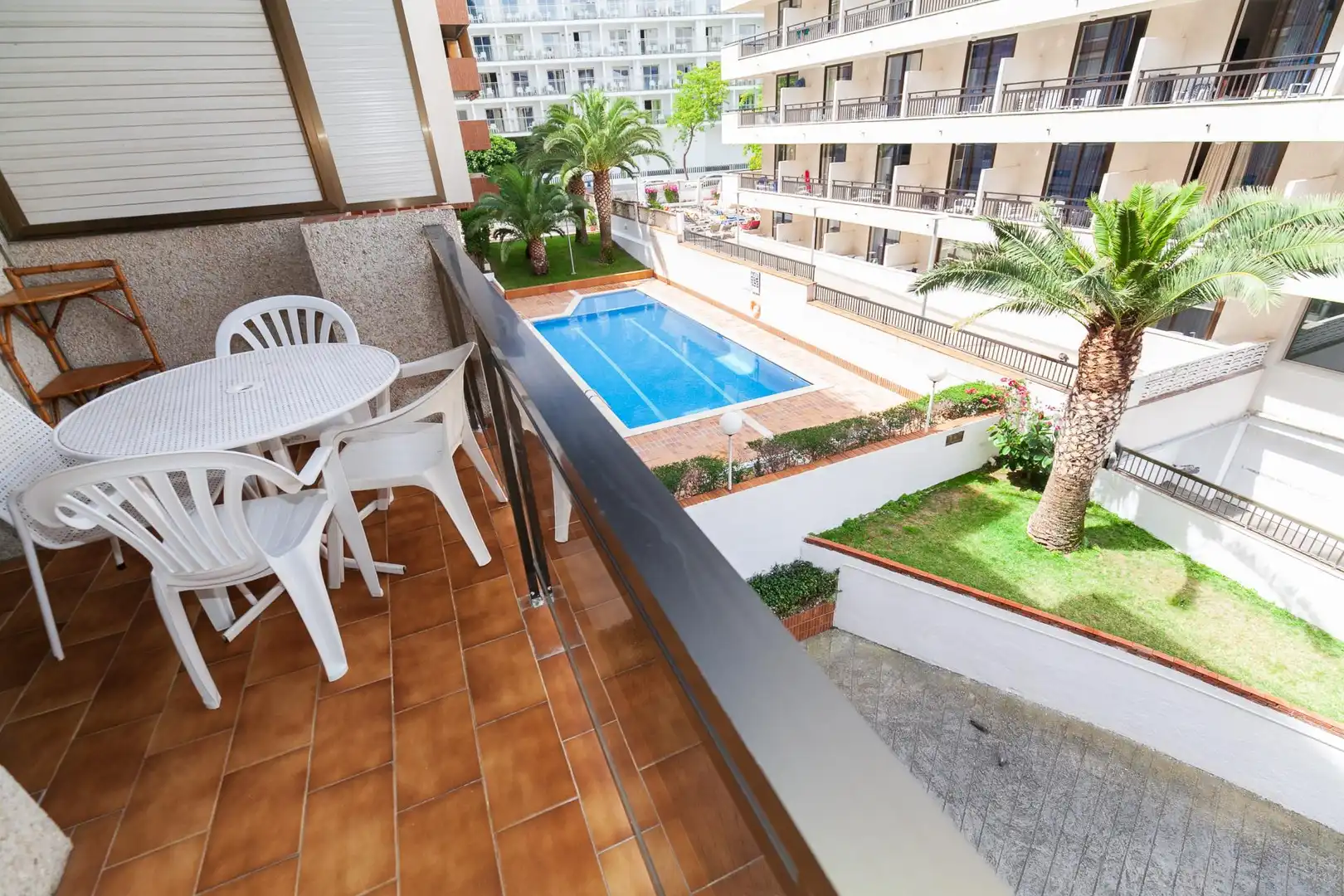 Piscina de Apartament en venda en Salou amb Jardí privat, Moblat i Forn