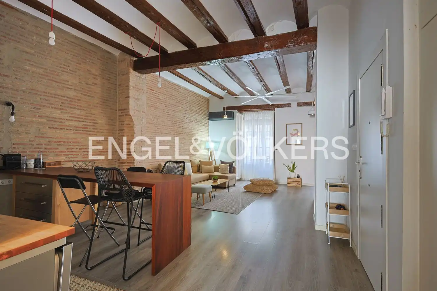 Living room of Flat for rent in Valencia  with Air Conditioner, Heating and Parquet flooring