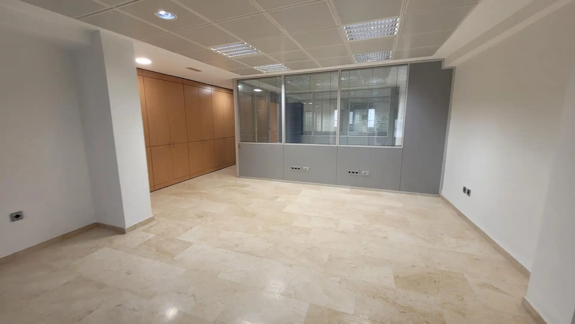 Oficina en venda en Soria Capital 