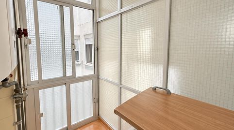 Foto 4 de Pis en venda a Poeta Llombart del, Sanfeliu, L'Hospitalet de Llobregat
