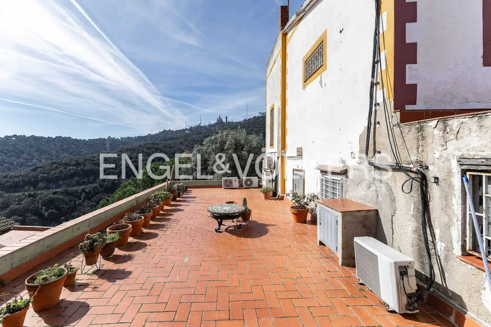 Terrasse von Country house zum Verkauf in Barcelona mit Heizung, Parkett und Terrasse