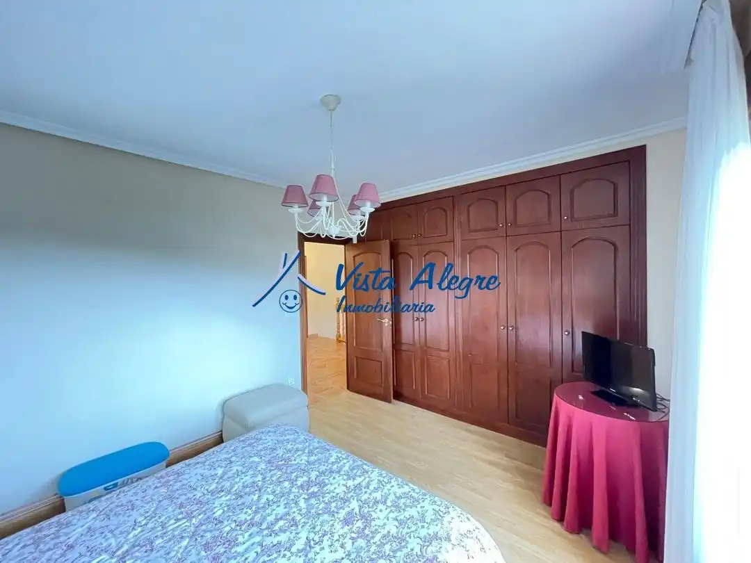 Habitación de Casa o chalet en venta en Cuzcurrita de Río Tirón con Calefacción, Jardín privado y Terraza