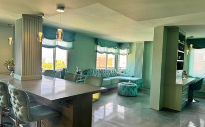 Sala d'estar de Pis en venda en Castellón de la Plana / Castelló de la Plana amb Aire condicionat, Calefacció i Alarma