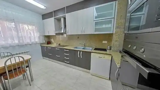 Cocina de Casa o chalet en venta en Santa Perpètua de Mogoda con Aire acondicionado, Calefacción y Jardín privado