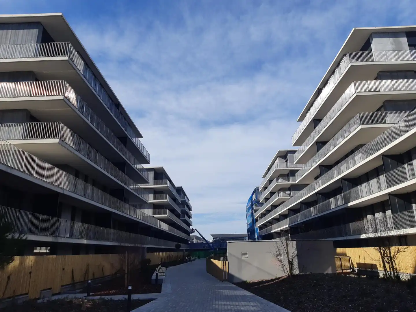Vista exterior de Piso de alquiler en Badalona con Calefacción, Jardín privado y Terraza