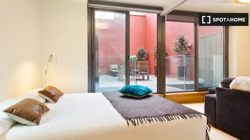 Appartamento con terrazza in affitto a Eixample, imagen 2