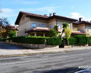 Exterior view of Single-family semi-detached for sale in Zarautz  with Terrace
