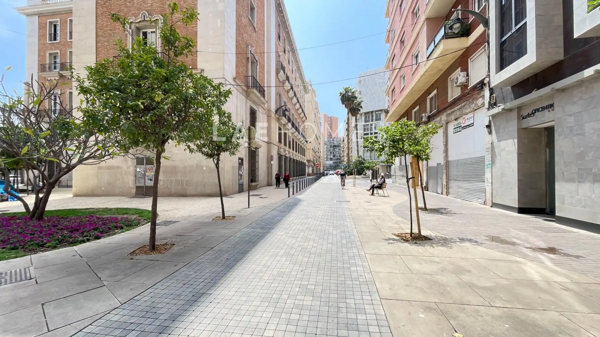 Vista exterior de Oficina en venda en Málaga amb Aire condicionat