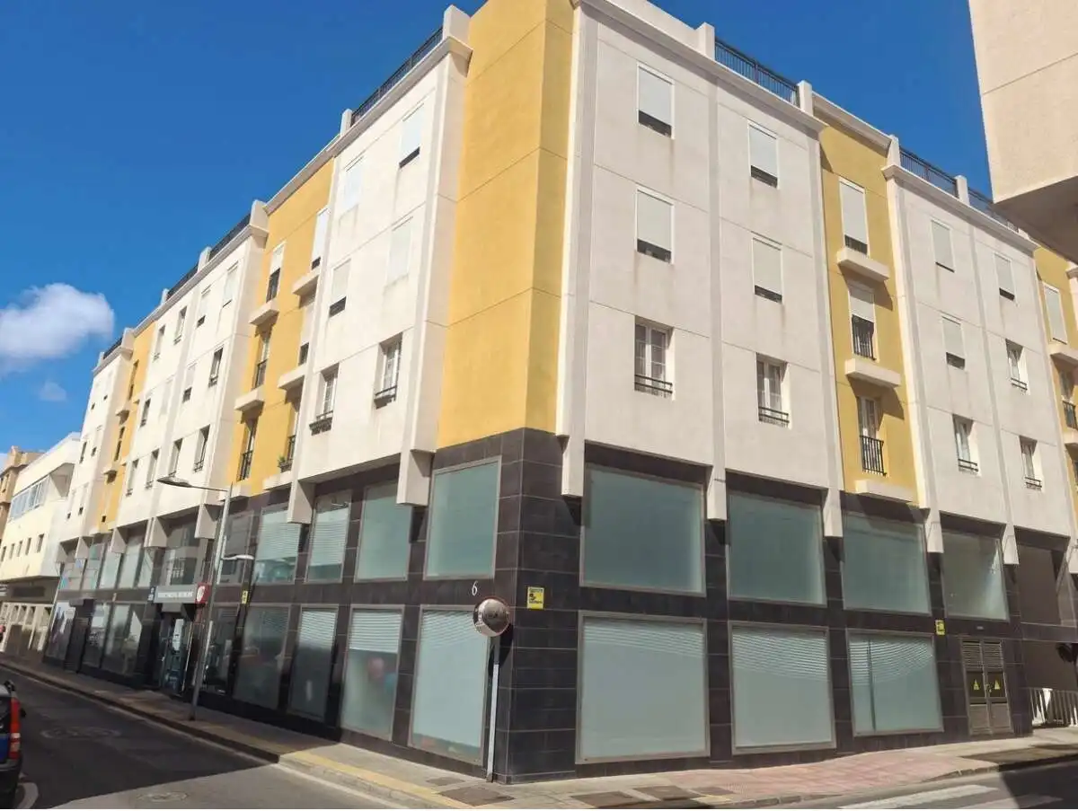 Vista exterior de Piso en venta en Arrecife con Aire acondicionado, Trastero y Amueblado