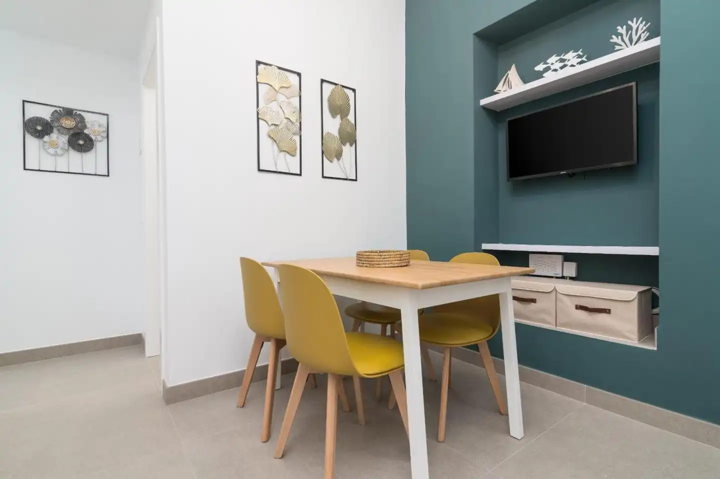 Flat for rent in Calle Carretería, La Goleta - San Felipe Neri