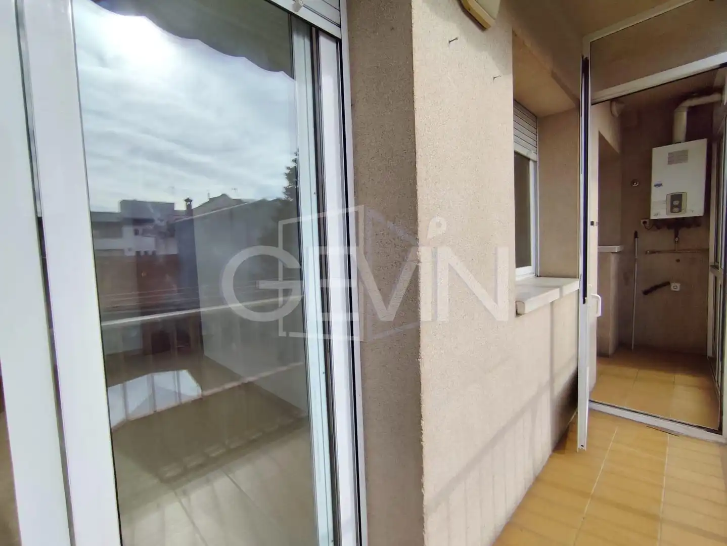 Terraza de Piso en venta en Santa Perpètua de Mogoda con Aire acondicionado, Trastero y Balcón