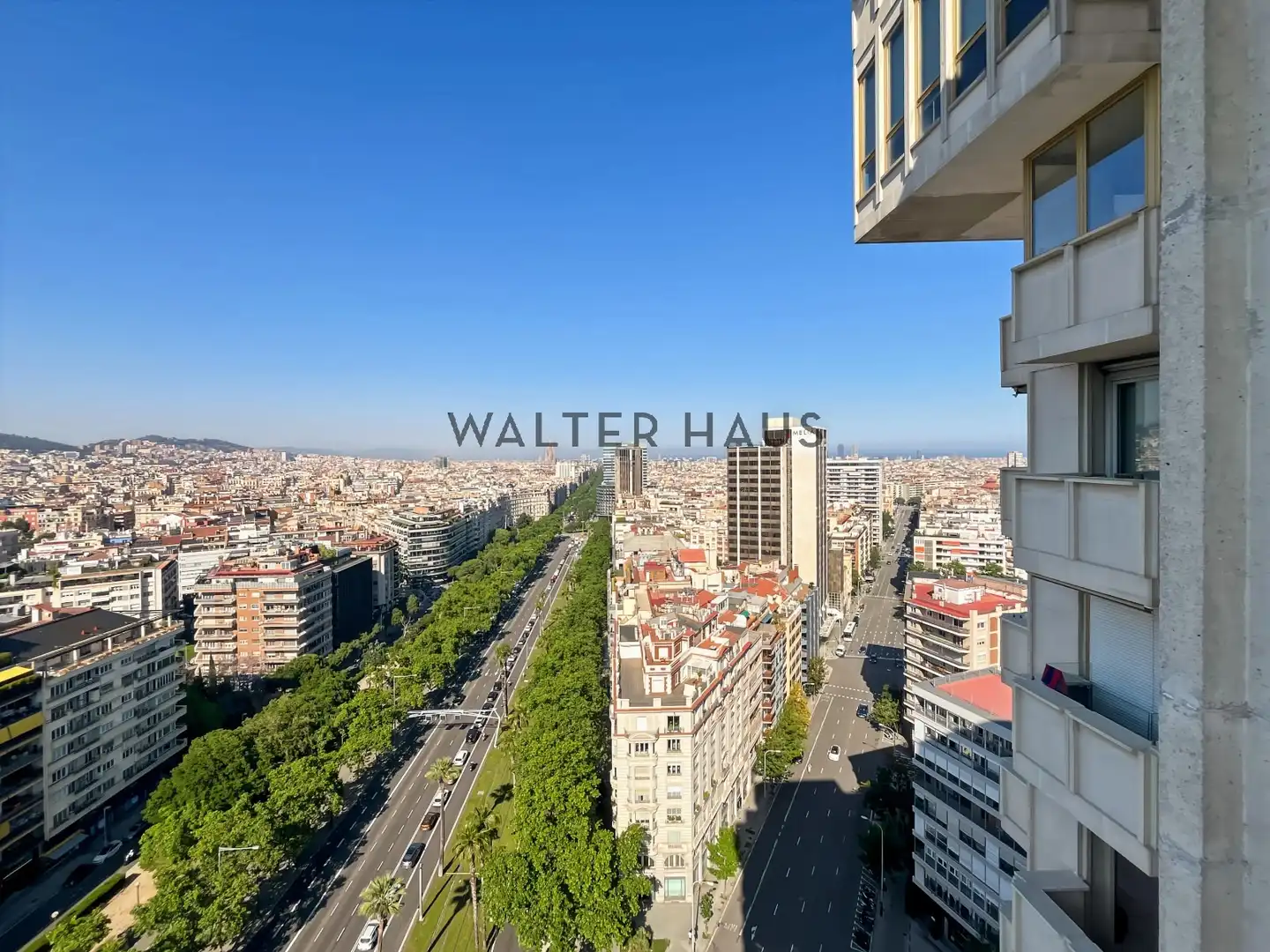 Außenansicht von Wohnung zur Miete in Barcelona mit Klimaanlage, Heizung und Möbliert