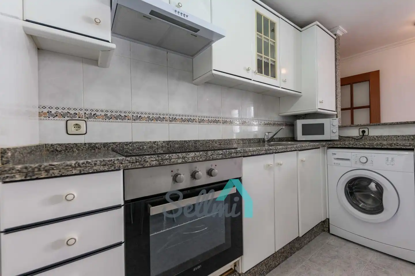 Flat for rent in De Gloria Fuertes, Masip