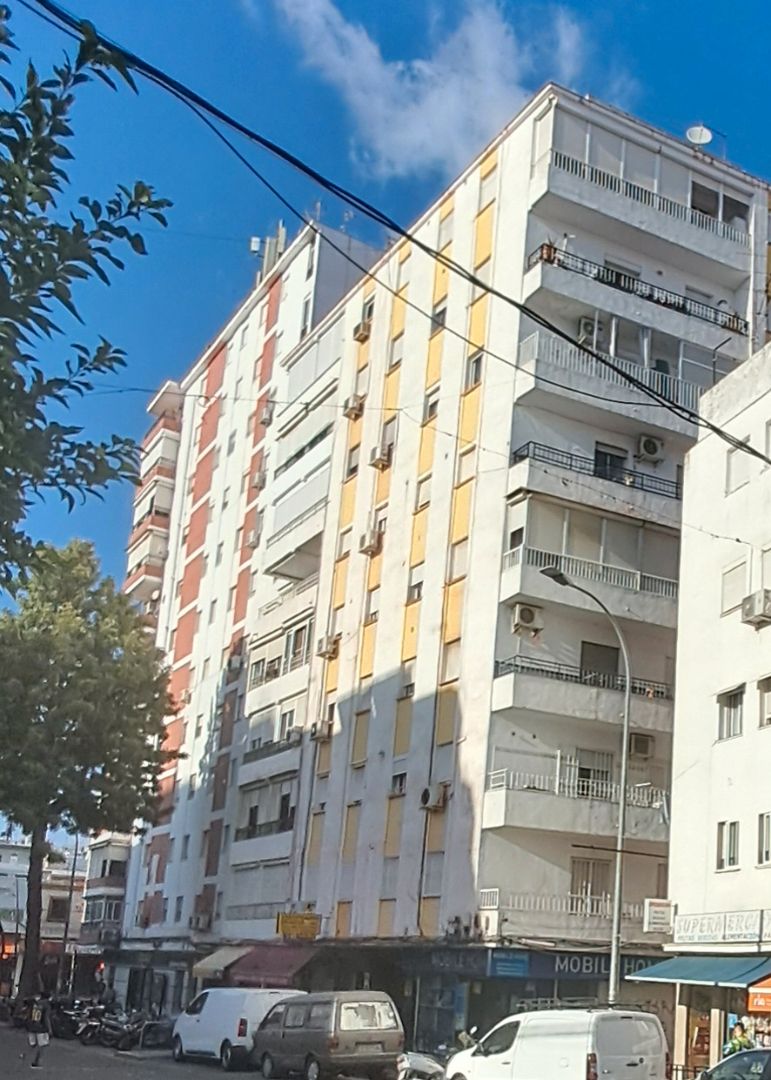 Piso en venta en Avenida de Palomares, Barrio Alto