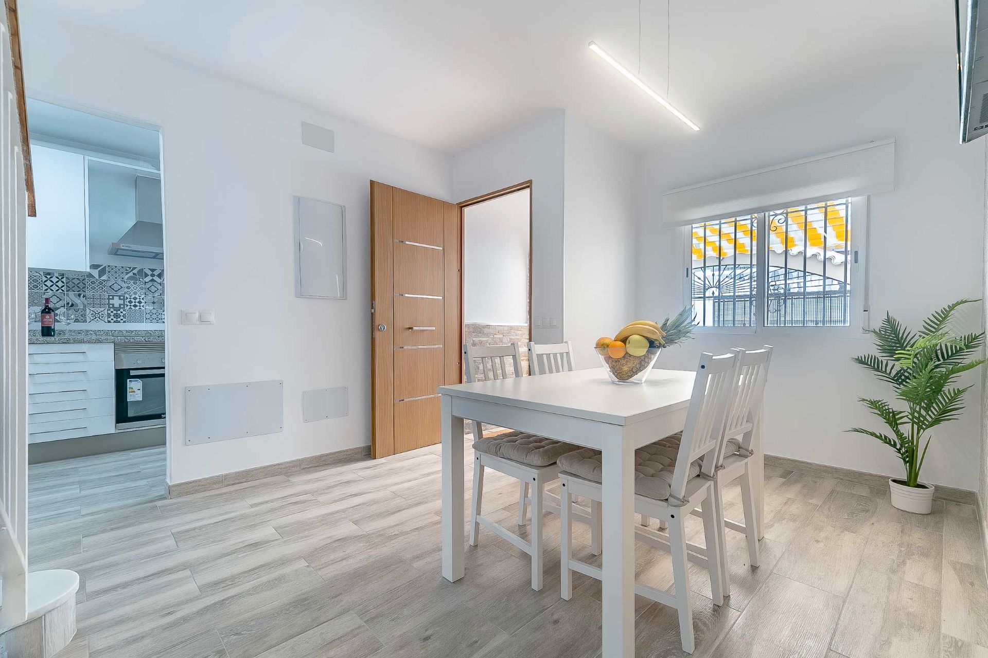 Single-family semi-detached to rent in Avenida las Palmeras, Parque de la Paloma