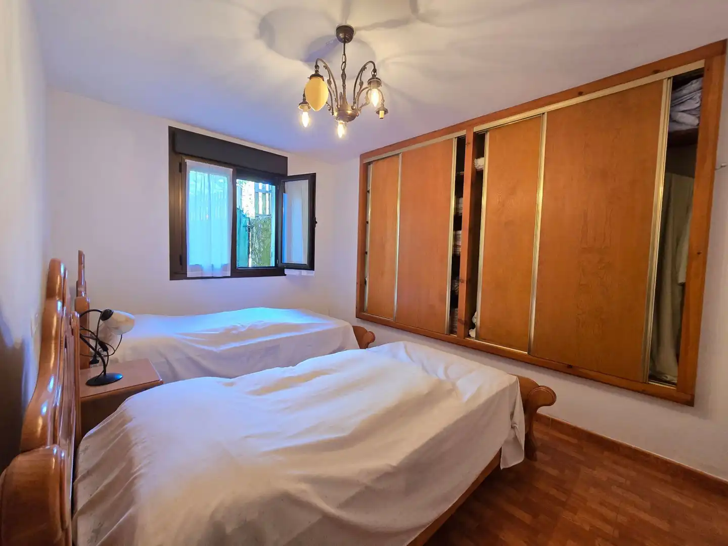 Habitación de Casa o chalet en venta en Llanes con Calefacción, Jardín privado y Trastero