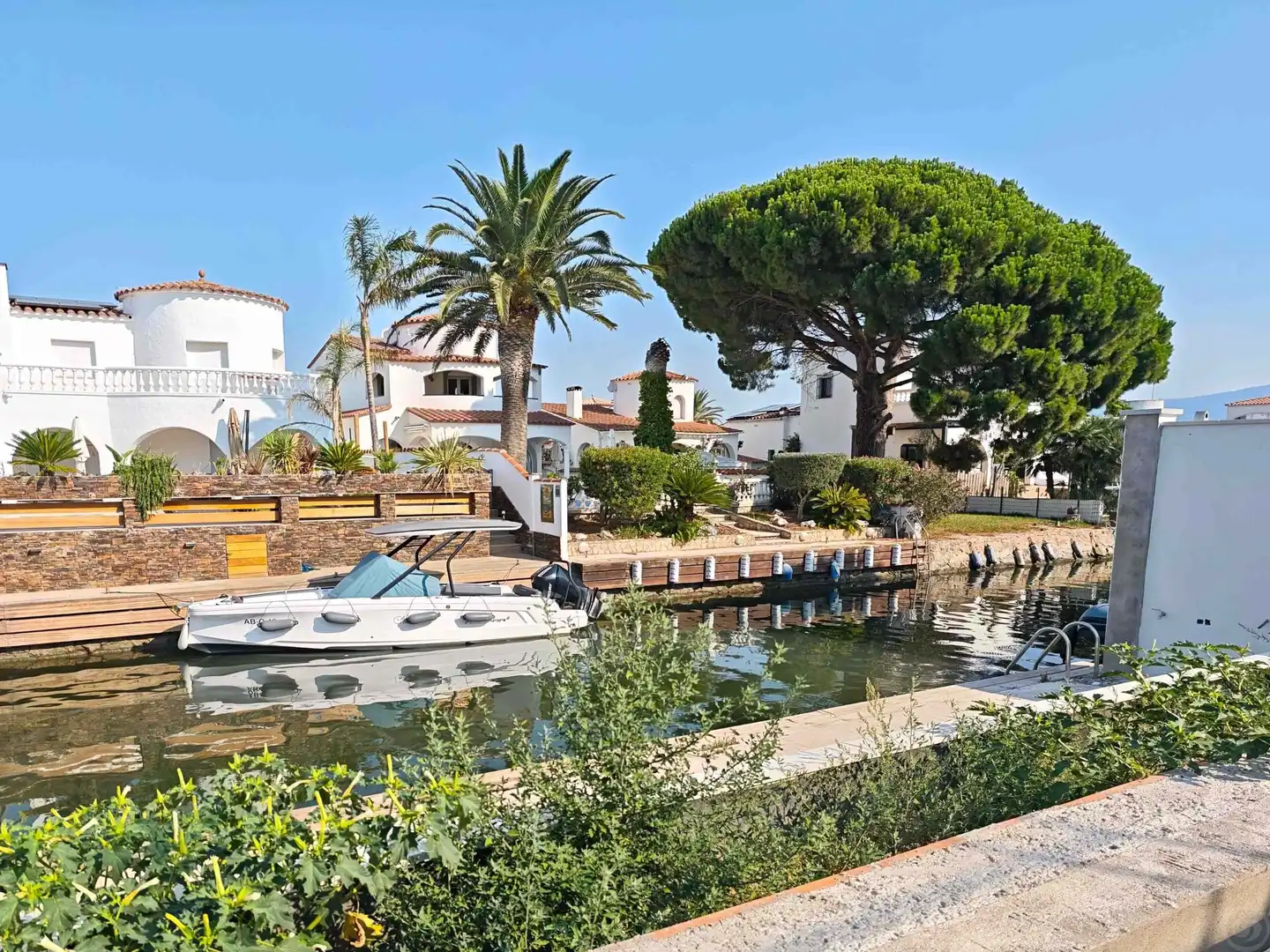 Exterior view of Houses for sale in Empuriabrava  with Air Conditioner, Heating and Terrace