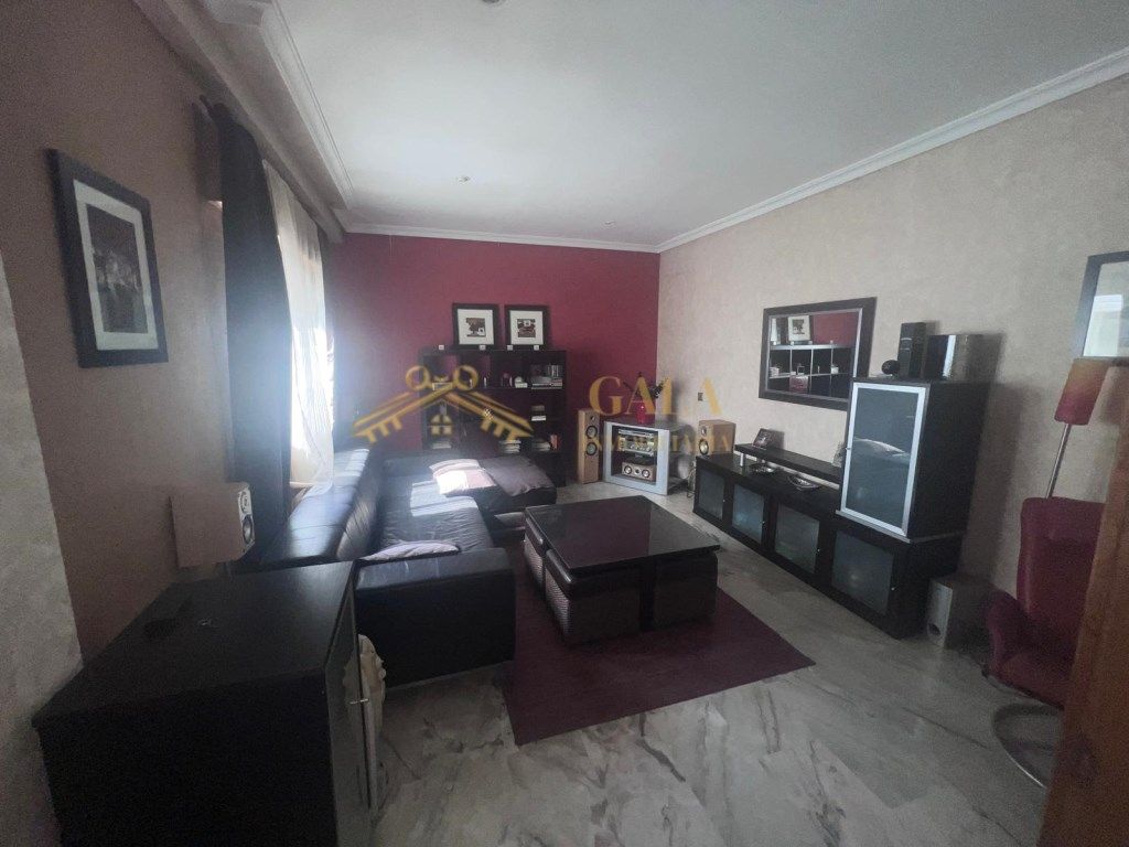 Sala d'estar de Àtic en venda en Cáceres Capital amb Terrassa, Moblat i Balcó
