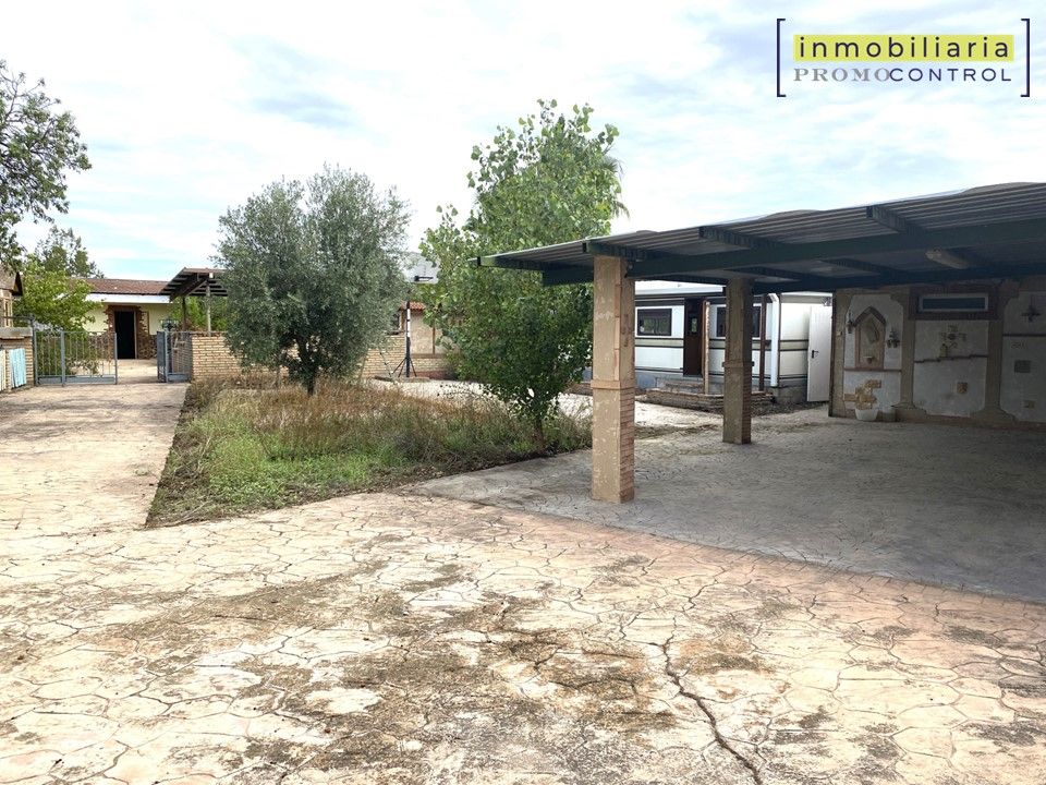 Casa o xalet en venda en San Mateo de Gállego amb Aire condicionat, Jardí privat i Traster