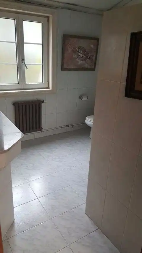 Baño de Casa o chalet en venta en Pontevedra Capital  con Calefacción, Jardín privado y Terraza