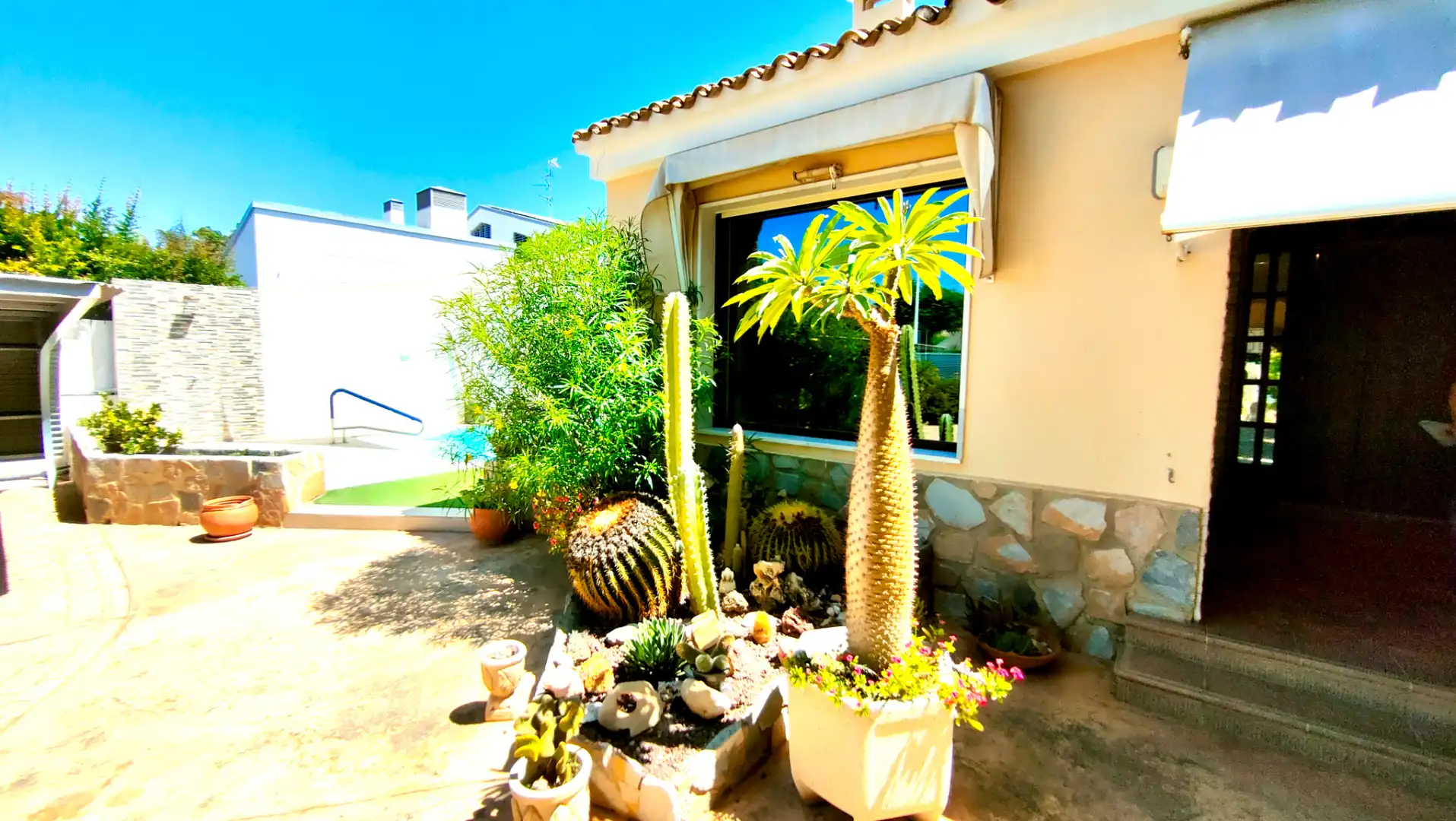 Jardí de Casa o xalet en venda en Elche / Elx amb Aire condicionat, Calefacció i Jardí privat