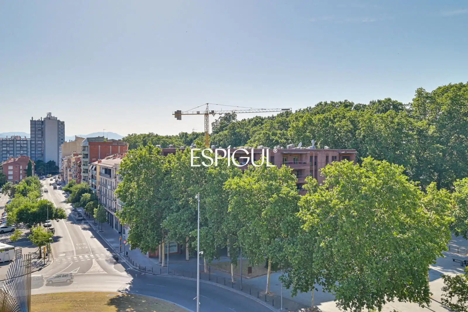 Aparcament de Pis en venda en Girona amb Aire condicionat, Calefacció i Parquet