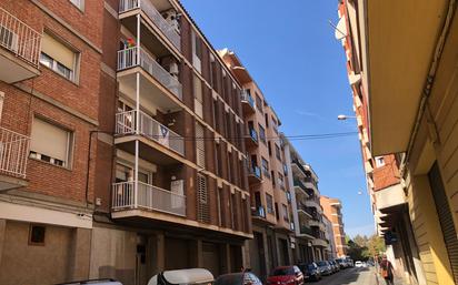 Vista exterior de Pis en venda en Manresa amb Aire condicionat, Parquet i Balcó