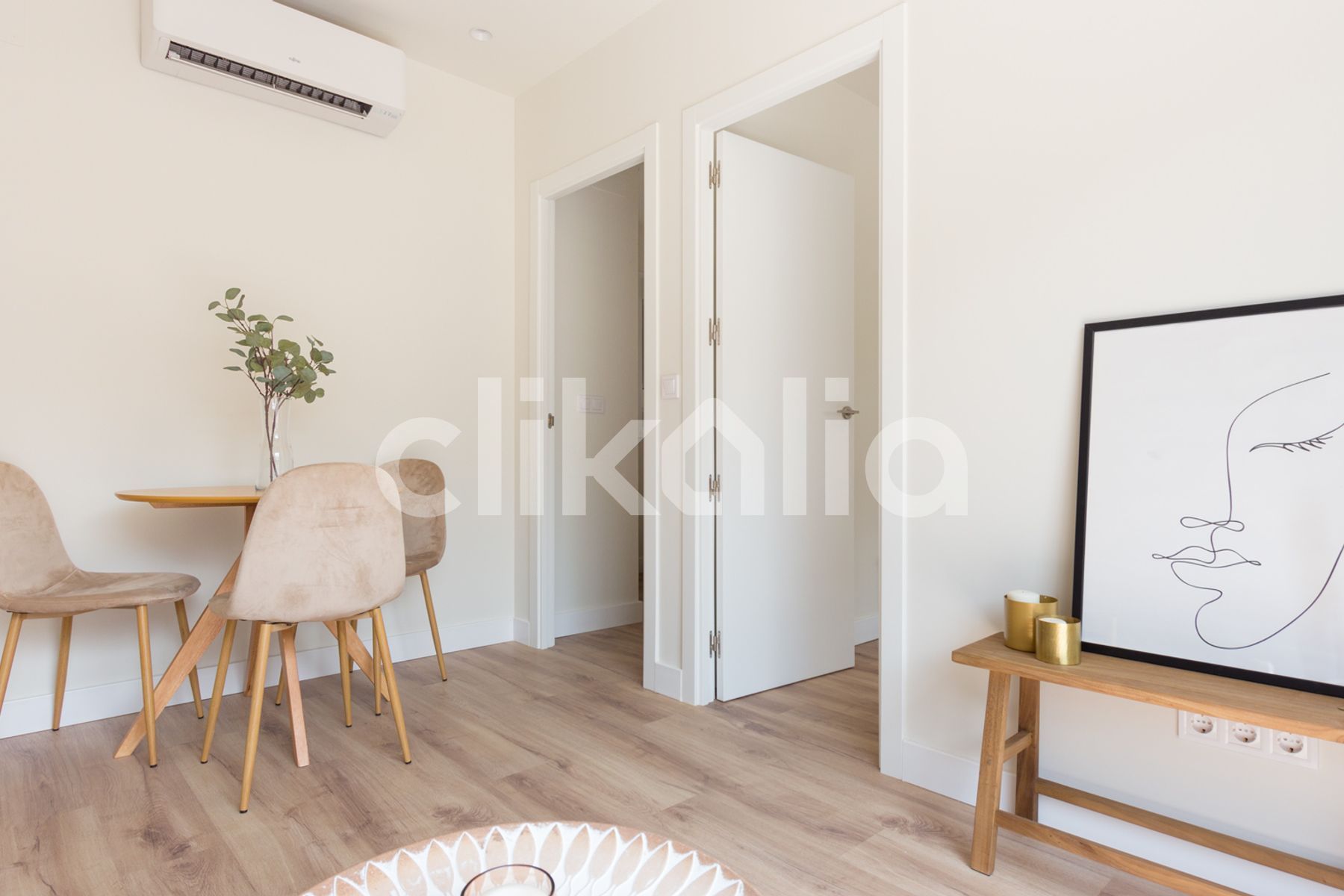 Bedroom of Flat for sale in  Sevilla Capital  with Air Conditioner, Terrace and Storage room