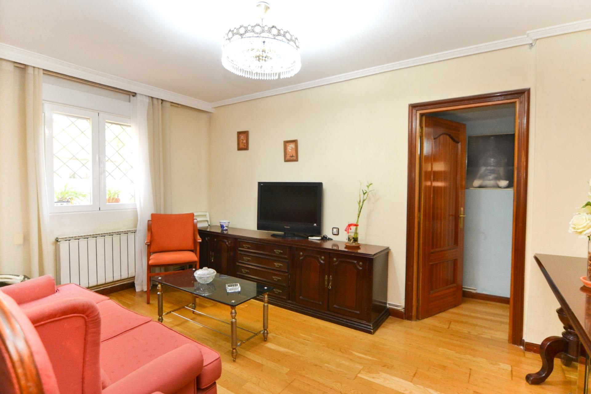 Sala de estar de Piso en venta en  Madrid Capital con Aire acondicionado y Amueblado