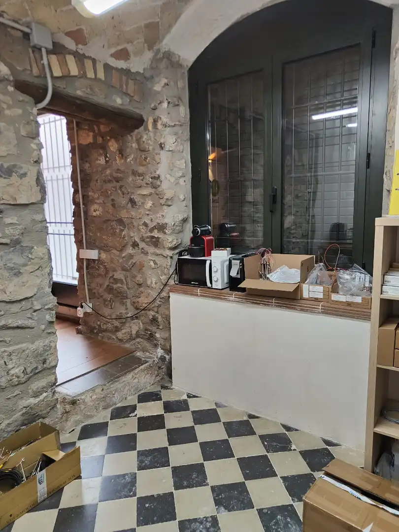 Local commercial à louer à Carrer de Reverend Puigbo, imagen 11