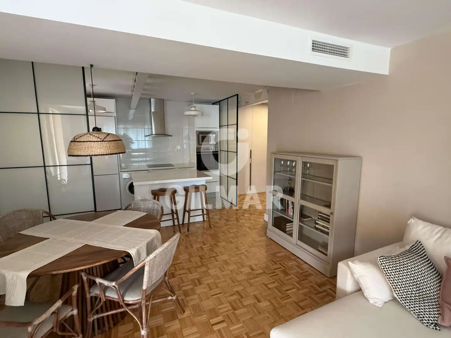 Kitchen of Flat for rent in Sevilla  with Air Conditioner, Heating and Parquet flooring