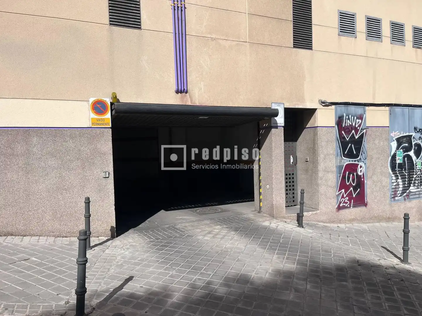 Parking de Piso en venta en Madrid con Aire acondicionado, Calefacción y Jardín privado