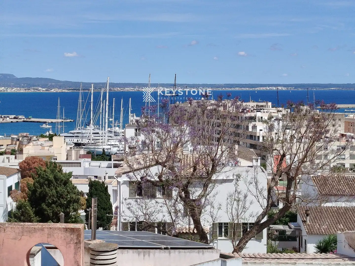 Exterior view of Attic for rent in  Palma de Mallorca  with Air Conditioner, Terrace and Storage room