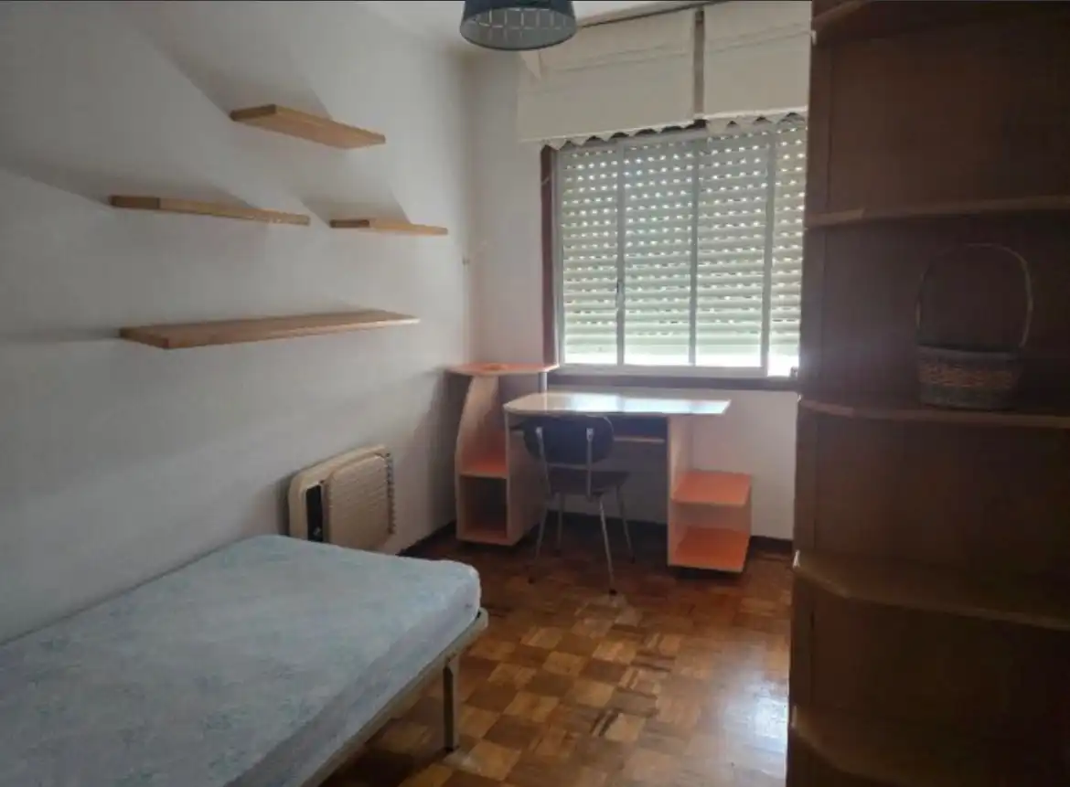 Bedroom of Flat for rent in Vigo   with Furnished
