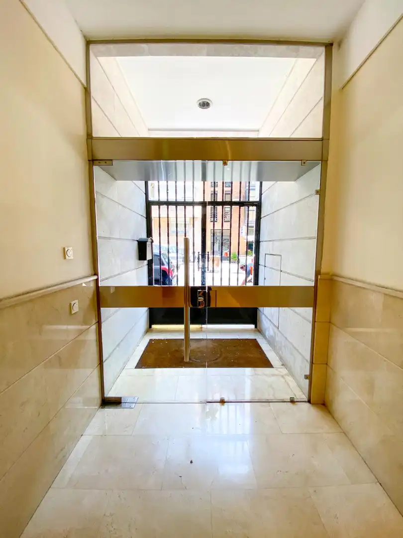 Wohnung zur Miete in Madrid mit Klimaanlage, Heizung und Parkett