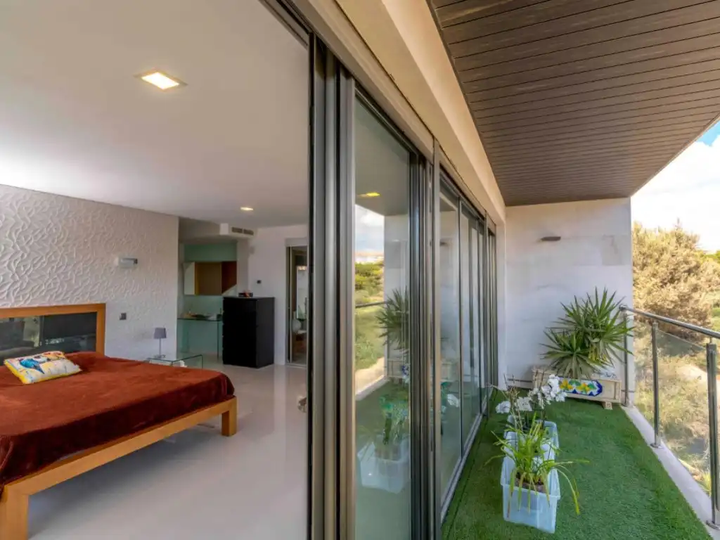 Dormitori de Casa o xalet de lloguer en Orihuela amb Piscina